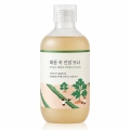 round-lab-mugwort-calming-toner-bottle.jpg
